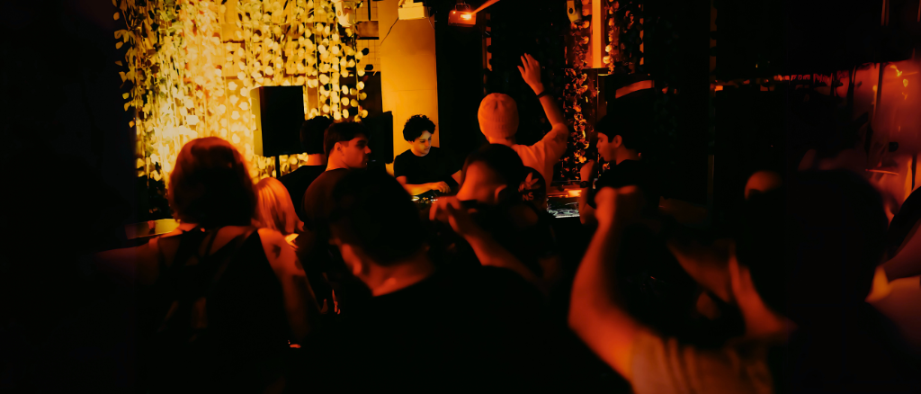 MANIKY performing live - Electronic Music Ritual